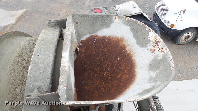 image for item DE4932 2000 Sterling ready mix truck