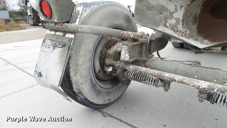 image for item DE4932 2000 Sterling ready mix truck