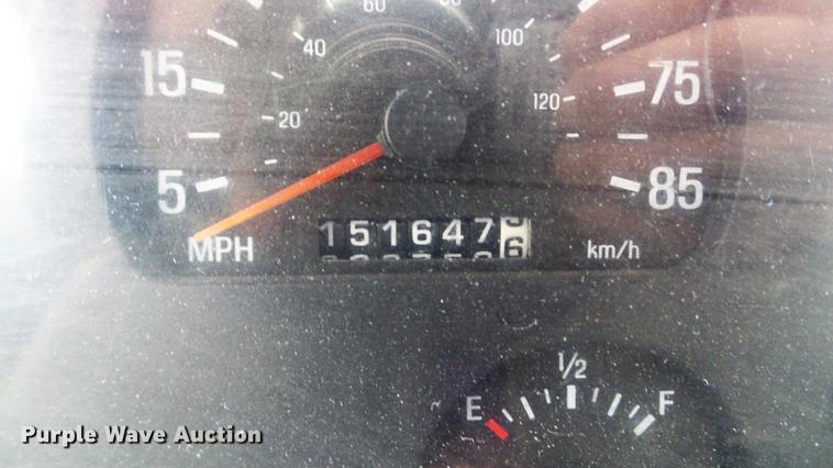 image for item DE4932 2000 Sterling ready mix truck