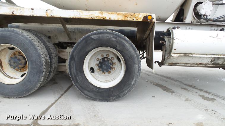 image for item DE4932 2000 Sterling ready mix truck