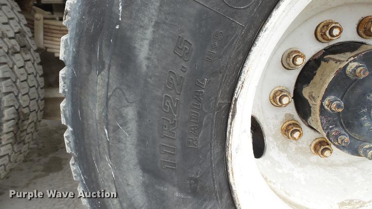 image for item DE4932 2000 Sterling ready mix truck