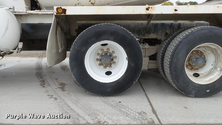 image for item DE4932 2000 Sterling ready mix truck