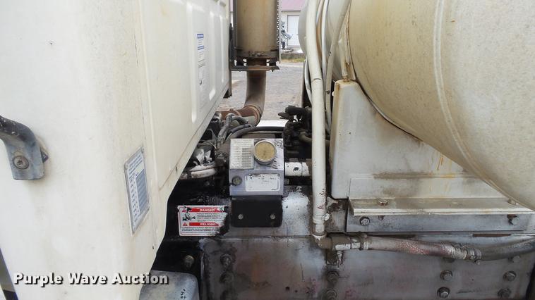 image for item DE4933 2000 Sterling ready mix truck