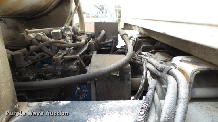 image for item DE4933 2000 Sterling ready mix truck