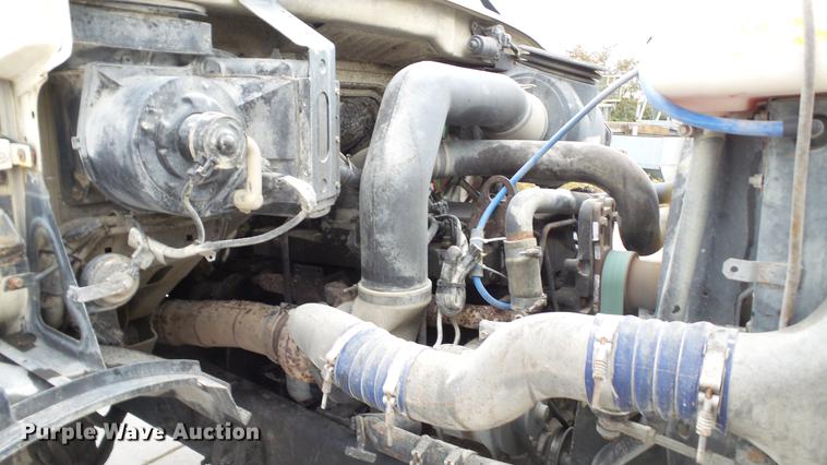 image for item DE4933 2000 Sterling ready mix truck