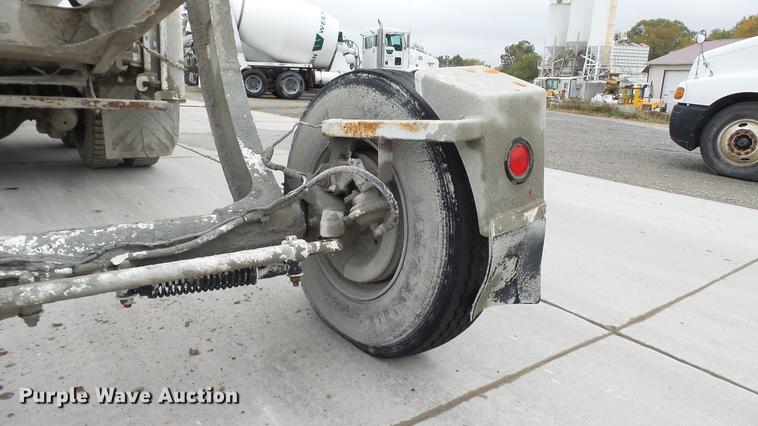 image for item DE4933 2000 Sterling ready mix truck