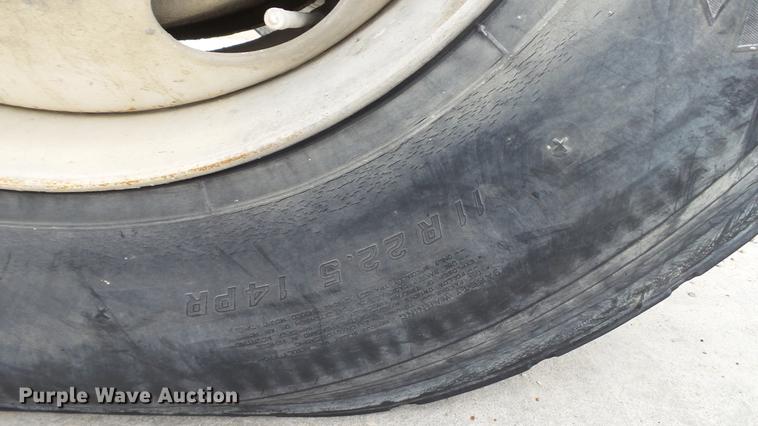 image for item DE4933 2000 Sterling ready mix truck