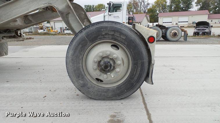 image for item DE4933 2000 Sterling ready mix truck