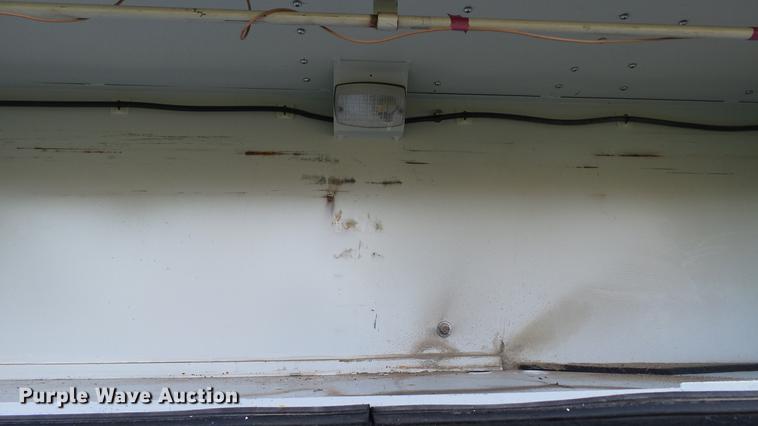 image for item DE4938 2009 Ford F350 Super Duty XL utility bed pickup truck