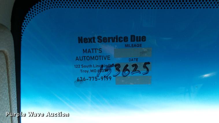 image for item DE4938 2009 Ford F350 Super Duty XL utility bed pickup truck