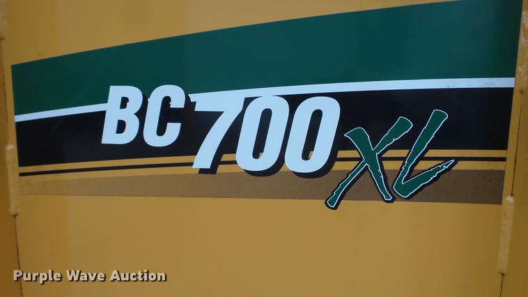 image for item DE4947 2015 Vermeer BC700XL wood chipper