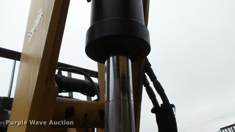 image for item DE4948 2005 Gehl RS8-42 telehandler