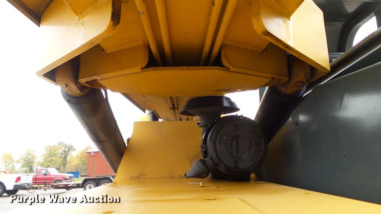 image for item DE4948 2005 Gehl RS8-42 telehandler