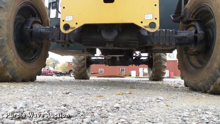 image for item DE4948 2005 Gehl RS8-42 telehandler