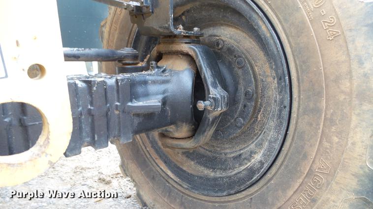 image for item DE4948 2005 Gehl RS8-42 telehandler