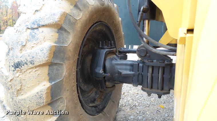 image for item DE4948 2005 Gehl RS8-42 telehandler
