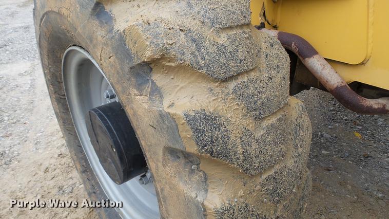 image for item DE4948 2005 Gehl RS8-42 telehandler