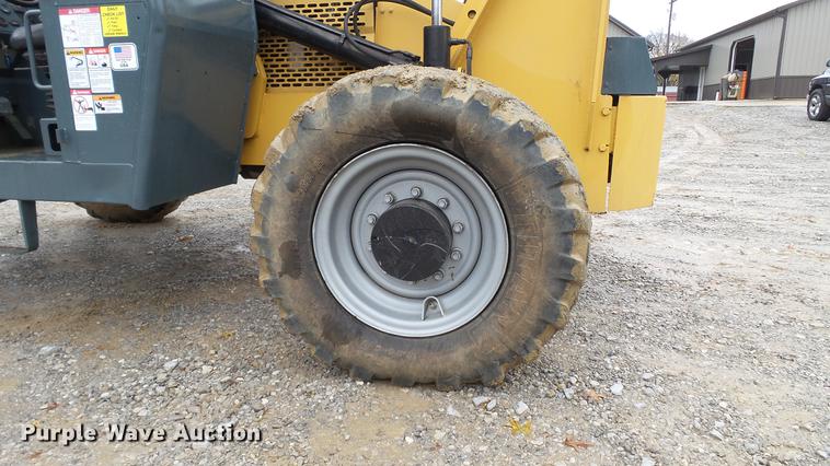 image for item DE4948 2005 Gehl RS8-42 telehandler