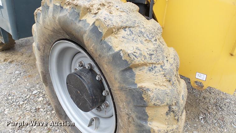 image for item DE4948 2005 Gehl RS8-42 telehandler