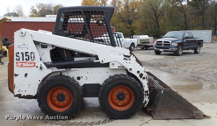 image for item DE4949 2009 Bobcat S150 skid steer