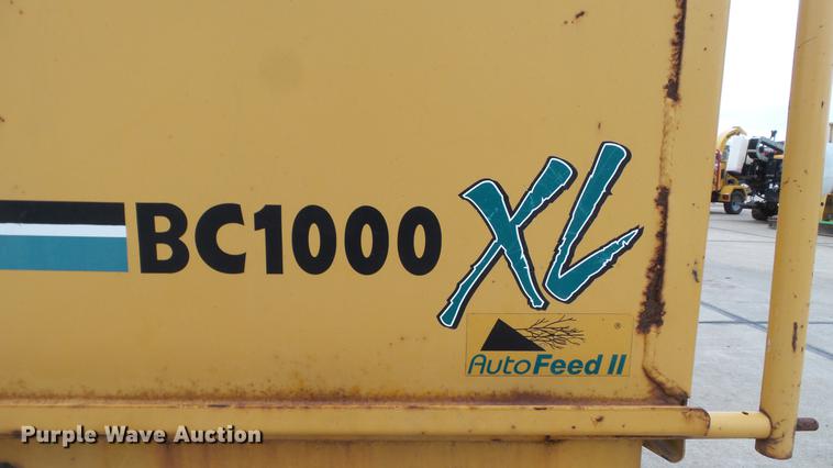 image for item DE4960 2003 Vermeer BC1000XL wood chipper