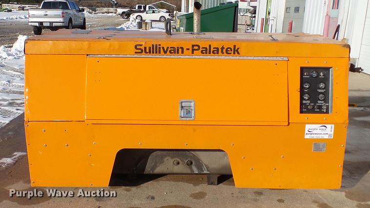 image for item DE4987 2006 Sullivan Palatek D210011JDB air compressor