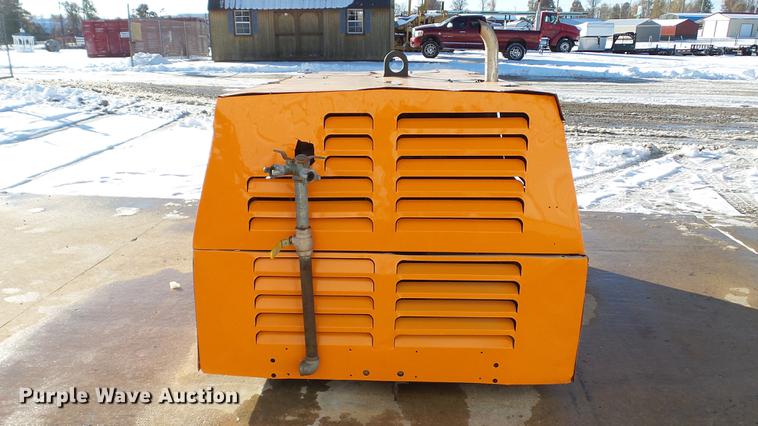 image for item DE4987 2006 Sullivan Palatek D210011JDB air compressor