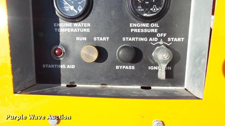 image for item DE4987 2006 Sullivan Palatek D210011JDB air compressor