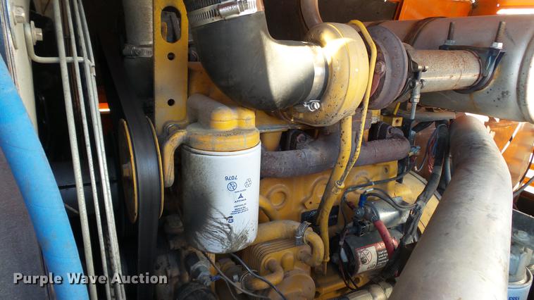 image for item DE4987 2006 Sullivan Palatek D210011JDB air compressor