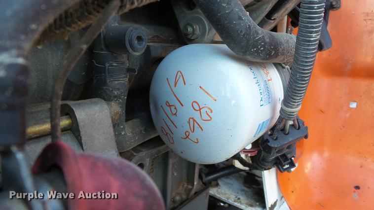 image for item DE4988 2012 Bobcat T180 skid steer