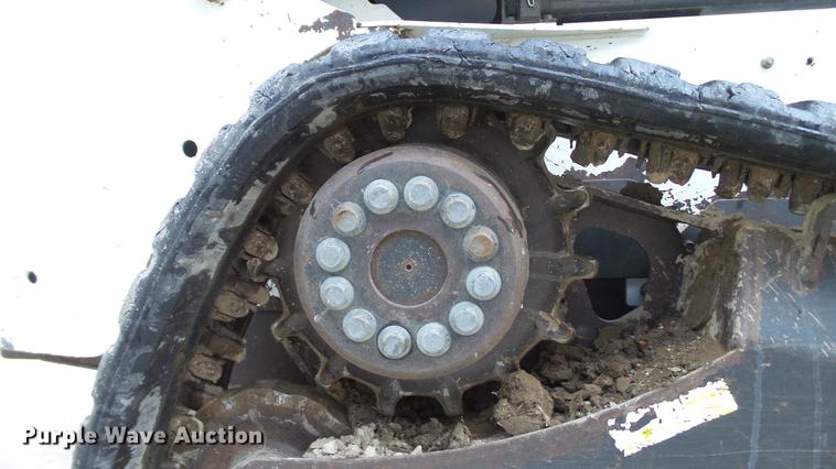 image for item DE4988 2012 Bobcat T180 skid steer