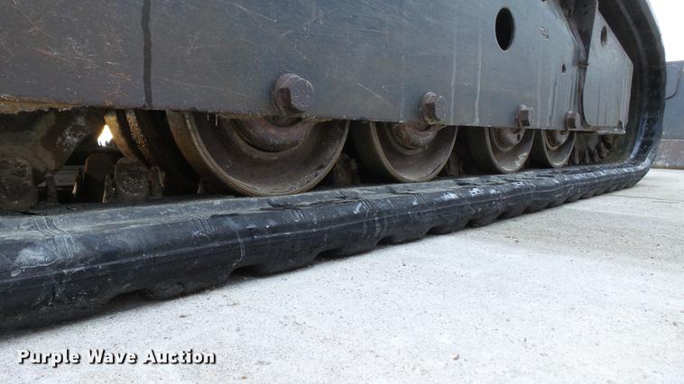 image for item DE4988 2012 Bobcat T180 skid steer