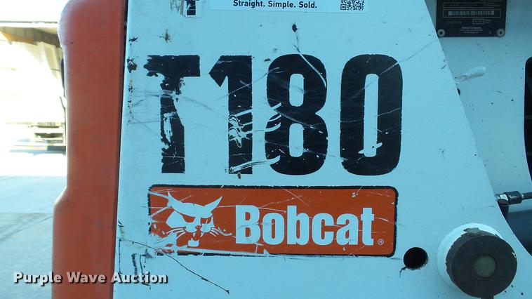 image for item DE4988 2012 Bobcat T180 skid steer