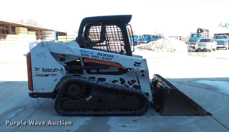image for item DE4989 2013 Bobcat T550 skid steer