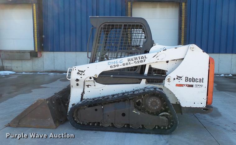 image for item DE4989 2013 Bobcat T550 skid steer