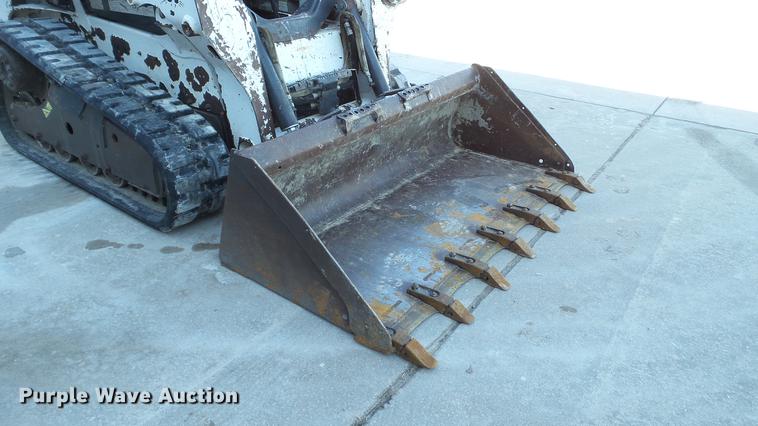 image for item DE4989 2013 Bobcat T550 skid steer