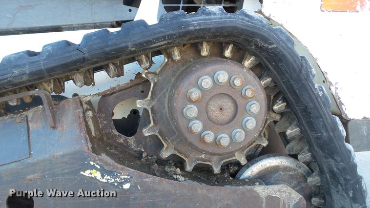 image for item DE4989 2013 Bobcat T550 skid steer