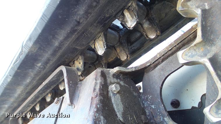 image for item DE4989 2013 Bobcat T550 skid steer