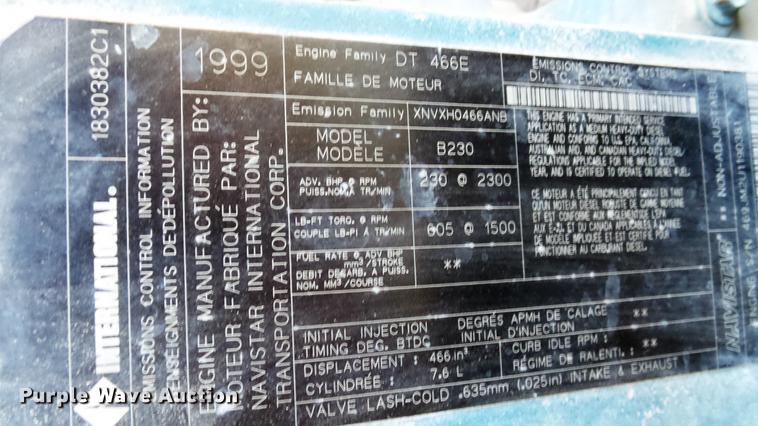 image for item DE4991 2000 International 4700 dump flatbed truck