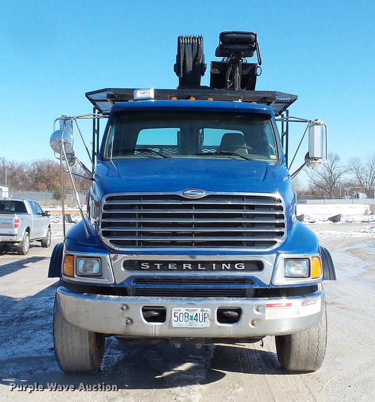 image for item DE4993 2004 Sterling L-Line crane truck
