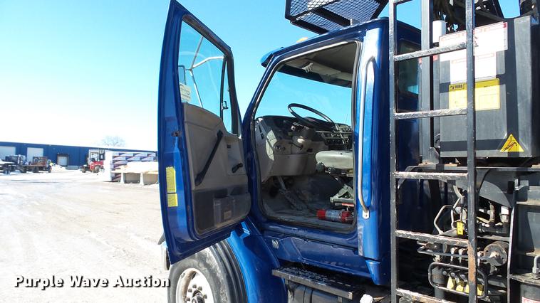 image for item DE4993 2004 Sterling L-Line crane truck