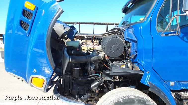 image for item DE4993 2004 Sterling L-Line crane truck