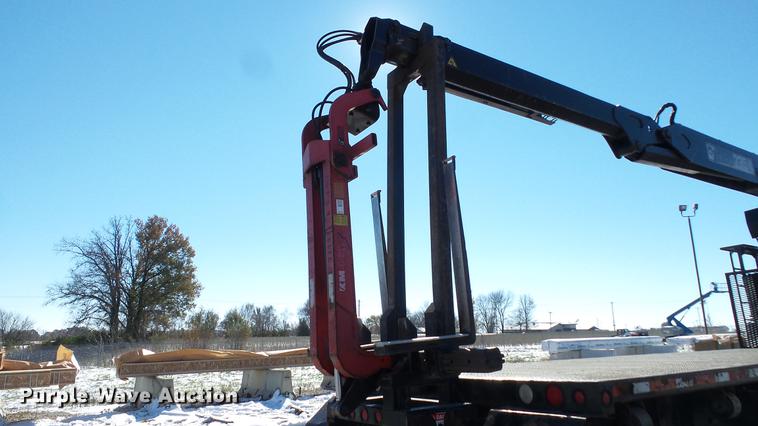 image for item DE4993 2004 Sterling L-Line crane truck