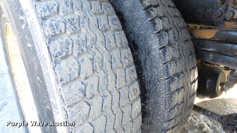 image for item DE4993 2004 Sterling L-Line crane truck