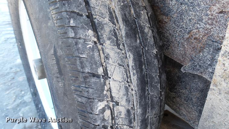 image for item DE4994 2008 Bri-Mar utility trailer