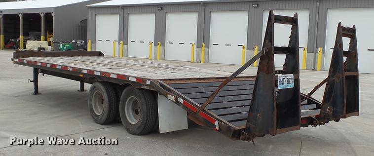 image for item DE5000 2001 Mac-lander equipment trailer