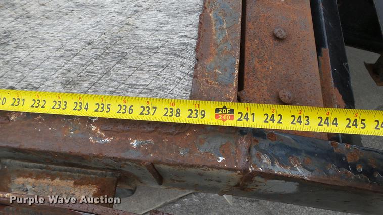 image for item DE5000 2001 Mac-lander equipment trailer