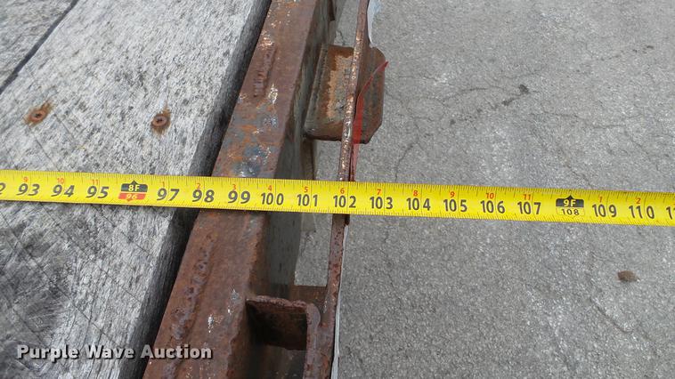 image for item DE5000 2001 Mac-lander equipment trailer