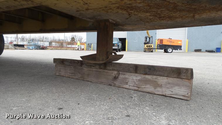 image for item DE5001 1979 shop built equipment trailer