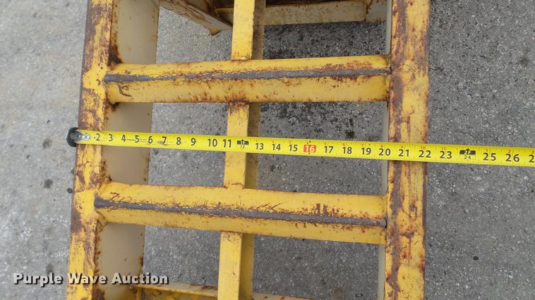 image for item DE5001 1979 shop built equipment trailer